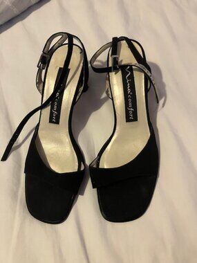 Black dressy sandals high heel size 7.5 Narrow